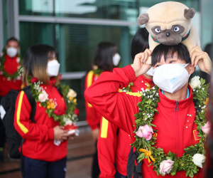 HLV Mai Đức Chung: 'Tôi mong ngóng nhất là tấm... thiệp cưới'