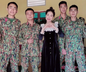 Lộ ảnh Hòa Minzy và dàn chiến sĩ Sao Nhập Ngũ 2022, dân mạng hóng ngày lên sóng