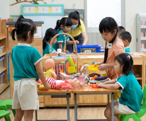TP.HCM: Hơn 1 triệu học sinh mầm non, tiểu học hân hoan trở lại trường