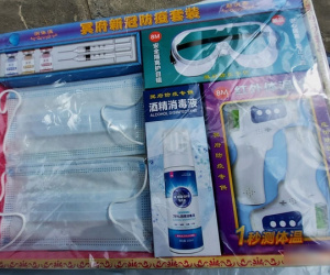 Cúng rằm tháng Giêng, combo vàng mã vắc xin, xịt khuẩn, bảo hộ Covid-19