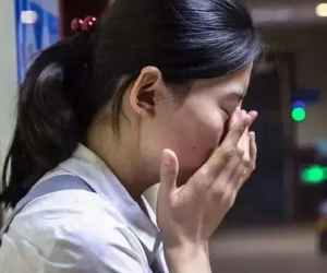Cô gái mới 26 tuổi đã bị suy thận giai đoạn cuối, phải lọc máu suốt 3 năm vì 2 thói quen thường ngày mà nhiều người Việt mắc phải