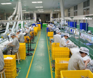 Xăng dầu tăng giá khiến người dân và doanh nghiệp khốn đốn