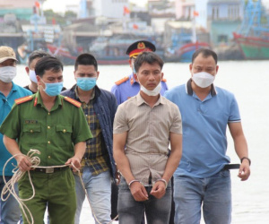 Vụ bé gái 5 tuổi bị cha ném xuống sông: Đối tượng sử dụng ma túy trước khi sự việc xảy ra?