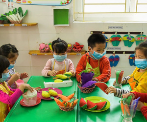 Hà Nội cho trẻ mầm non đến trường từ đầu tháng 3