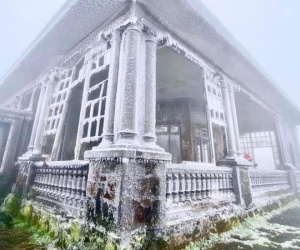 Băng tuyết đã tan trên đỉnh Mẫu Sơn