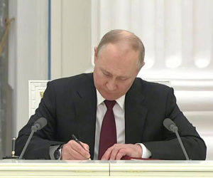 Nga công nhận độc lập của hai nước cộng hòa tự xưng ở Donbass