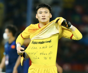 Thủ môn U23 Việt Nam khoe chiếc áo mang thông điệp đặc biệt trong trận chiến gặp Thái Lan