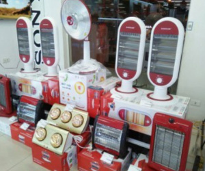 Rét kỷ lục 40 năm qua, máy sưởi giảm giá, cháy hàng