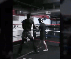 Anh hùng 'rởm' ngông cuồng thách đấu võ sĩ UFC và cái kết đắng lòng