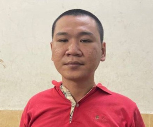 Cướp giật xong, mang giấy tờ bỏ trước khách sạn của nữ du khách Anh