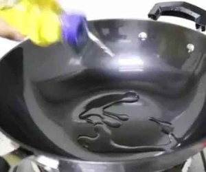 Hôm nay mới biết, khi mua một cái chảo mới cần 'làm một thao tác' trước khi sử dụng! Chảo dùng 20 năm cũng không bị dính và không bị gỉ
