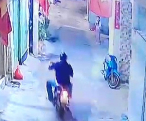 Đã bắt kẻ chạy xe máy cầm dao vô cớ chém nhiều người ở Vũng Tàu