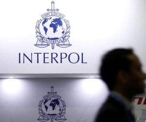 Ukraine yêu cầu trục xuất Nga khỏi Interpol