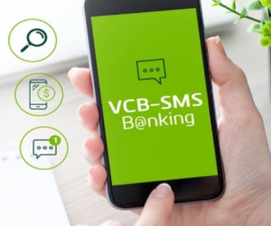 Chốt phương án thu phí SMS Banking trọn gói 11.000 đồng/tháng để bảo vệ quyền lợi khách hàng