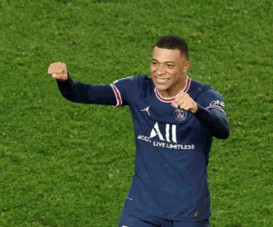 PSG lên tiếng về tin đồn trao Mbappe mức lương cao hơn Messi
