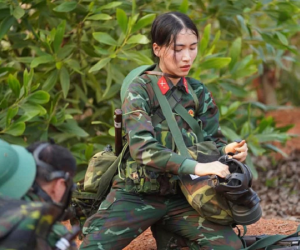 Hòa Minzy hé lộ da xấu xí, nổi đầy mụn khi quay Sao Nhập Ngũ, Đức Phúc vào nói câu hút luôn 3,5 ngàn like