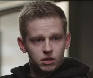 Rơi nước mắt, Zinchenko tiết lộ lý do không về Ukraine nhập ngũ