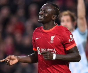 Mane sắm vai người hùng giúp Liverpool phả hơi nóng vào gáy Man City