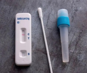 Tại sao đủ triệu chứng mắc Omicron, nhiều lần test nhanh vẫn âm tính?