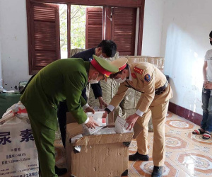 Bắt phi vụ vận chuyển cả vạn kit test Covid-19 không rõ nguồn gốc