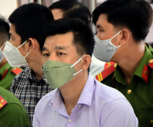 Tòa triệu tập hơn 1.000 người dự phiên xử tổng giám đốc lừa đảo