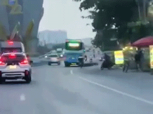 Xe khách đánh lái gây tai nạn kinh hoàng, toàn cảnh vụ việc khiến ai cũng sợ hãi