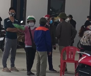 Dân tá hoả khi mua xăng nhưng được đổ toàn nước lã