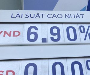 Dư tiền tỷ trong két, nhà giàu lách cửa riêng gửi tiết kiệm ăn lãi suất cao