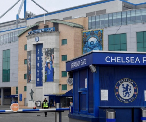 Chelsea nguy cơ bị trừ 9 điểm, MU mừng thầm