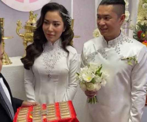 Choáng với lễ đính hôn 'trăm cây' giữa lúc vàng lên giá, hội chị em ai cũng 'đỏ mắt' thèm