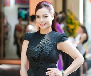 Cựu mẫu Thúy Hằng chia sẻ loạt di chứng hậu Covid, ai chưa là F0 đọc xong cũng phải lo lắng và sợ hãi