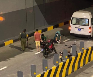 Đâm xe vào lan can đường dẫn, người đàn ông rơi xuống hầm chui tử vong