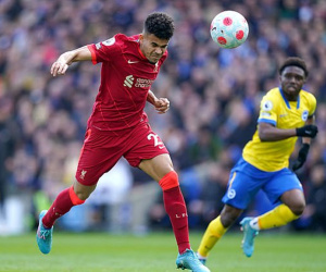 Diaz và Salah lập công, Liverpool tiếp tục bám sát Man City