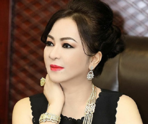Diễn biến nóng vụ ca sĩ Vy Oanh tố cáo bà Nguyễn Phương Hằng