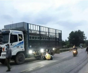 Va chạm với xe tải, nữ công an trẻ mới chuyển về xã công tác tử vong thương tâm