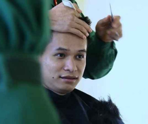 Cười mệt xỉu với phản ứng lầy lội của S.T, Anh Tú, Độ Mixi và Duy Khánh khi bị xuống tóc ở 'Sao nhập ngũ'