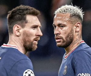 Messi và Neymar bị fan PSG la ó dữ dội
