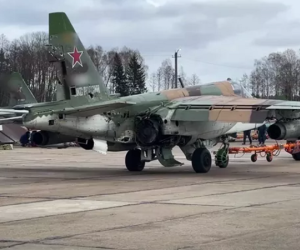 Ly kỳ chiến Su-25 Nga trúng tên lửa vẫn về căn cứ an toàn