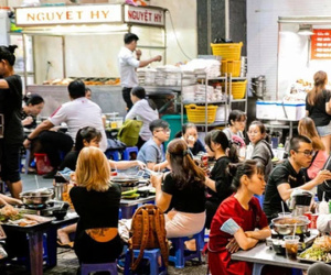 Hà Nội cho phép cơ sở kinh doanh dịch vụ, nhà hàng, quán ăn hoạt động bình thường, không phải đóng cửa trước 21h