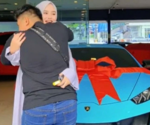 Vợ bầu tặng chồng chiếc Lamborghini gần 11 tỷ, lý do phía sau khiến nhiều người 'bật ngửa'
