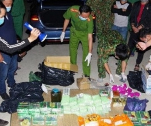 Đôi nam nữ vận chuyển 77kg ma túy các loại
