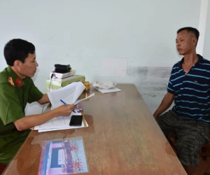 Không có tiền thuê trọ, mẹ nghèo gửi con gái 3 tuổi đi ngủ nhờ, ngờ đâu lại là 'đem trứng cho ác'