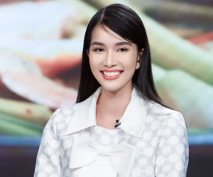 Á hậu Phương Anh đảm nhận vai trò MC - BTV: Nàng hậu học giỏi ghi điểm với lối dẫn ấn tượng