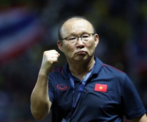 Madam Pang lôi kéo HLV Park Hang Seo sang Thái Lan?