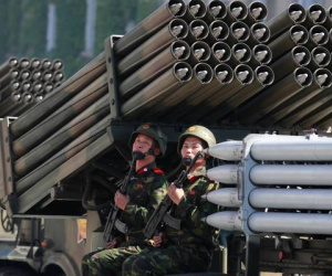 Triều Tiên phóng hàng loạt tên lửa