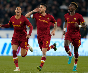 Abraham lập cú đúp, Mourinho 'đòi nợ' thành công Sarri