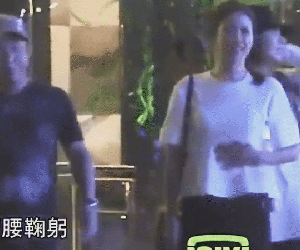 Rộ clip nghi vấn Son Ye Jin mang thai với Hyun Bin: Vòng 2 lớn bất thường, hành động xoa bụng nói lên tất cả?