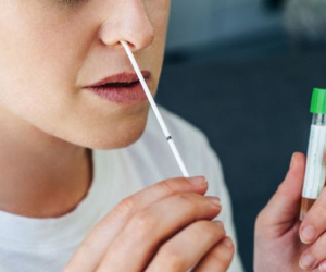 Nguyên nhân test nhanh Covid-19 dương tính, PCR lại âm tính
