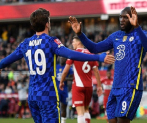 LĐBĐ Anh 'quay xe', trao lại đặc quyền cho Chelsea