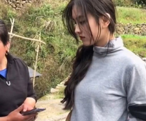 Gái xinh vùng cao đẹp thuần khiết khiến netizen ráo riết tìm 'info'
